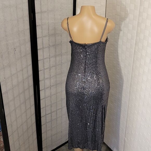 BRAND NEW LAUNDRY by SHELLI SEGAL CROWL NECK SLEEVELESS SEQUIN DRESS - Picture 10 of 16